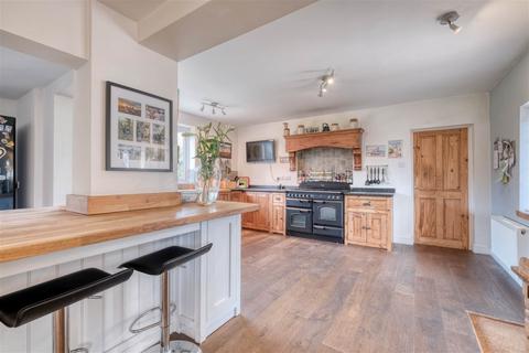 38 Foregate Street, Astwood Bank, Redditch, B96 6BW