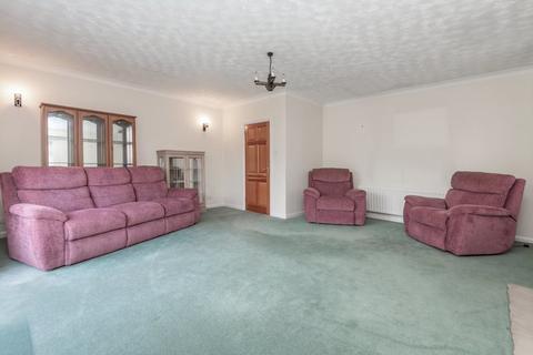 3 bedroom detached bungalow for sale - Cheyne Road, Ashford, TW15