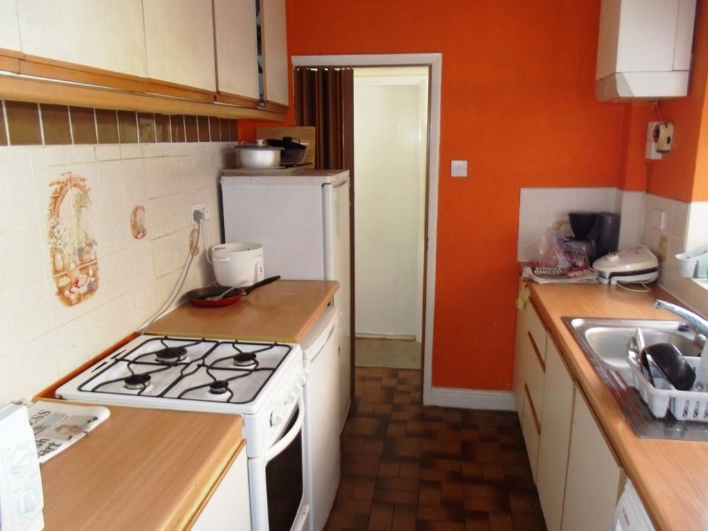 Cromer Street, York YO30 4 bed terraced house for sale £200,000
