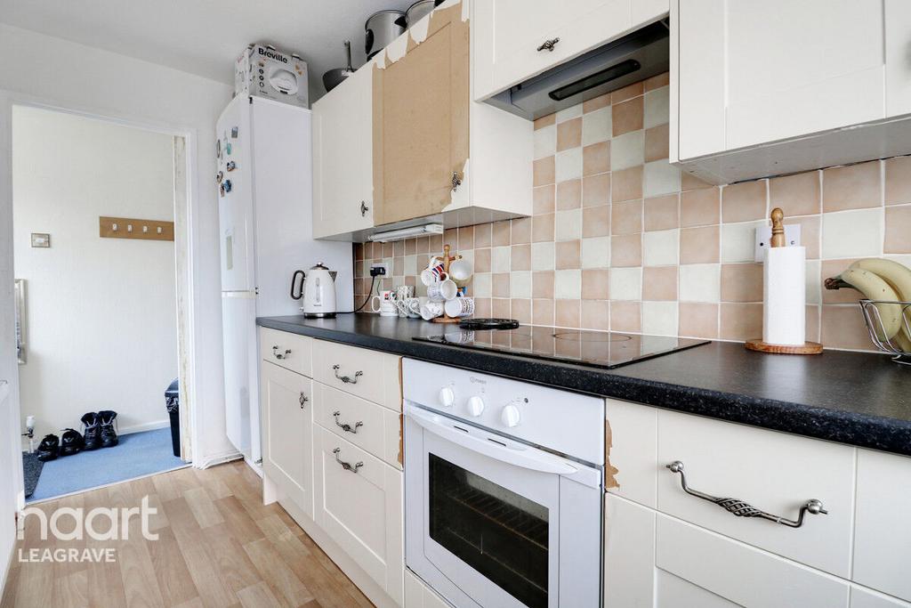 Fairfax Avenue, Luton 2 bed £220,000