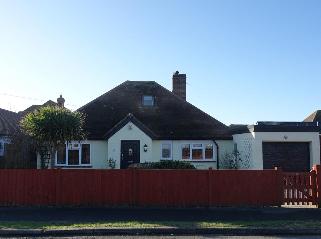 Clayton Road, Selsey 4 bed detached bungalow £595,000