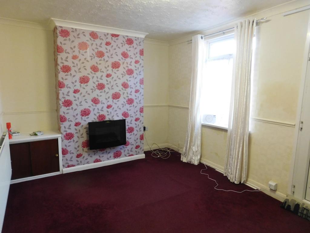 Wilmot Road, Swadlincote, DE11 3 bed terraced house £125,000