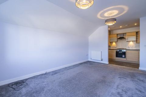 2 bedroom flat to rent, Bells Hill Green, Stoke Poges, Slough