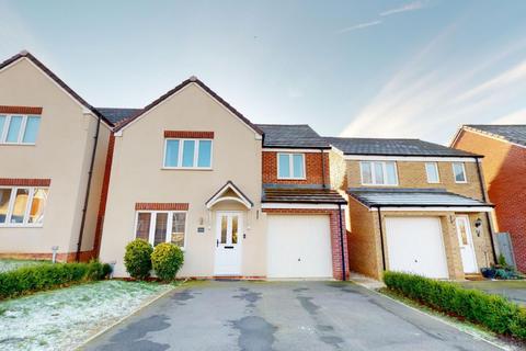 17 Shaw Close, Northampton, NN2 8FX