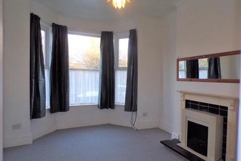 4 bedroom flat for sale, Spring Bank West, Hull, HU3 1LD