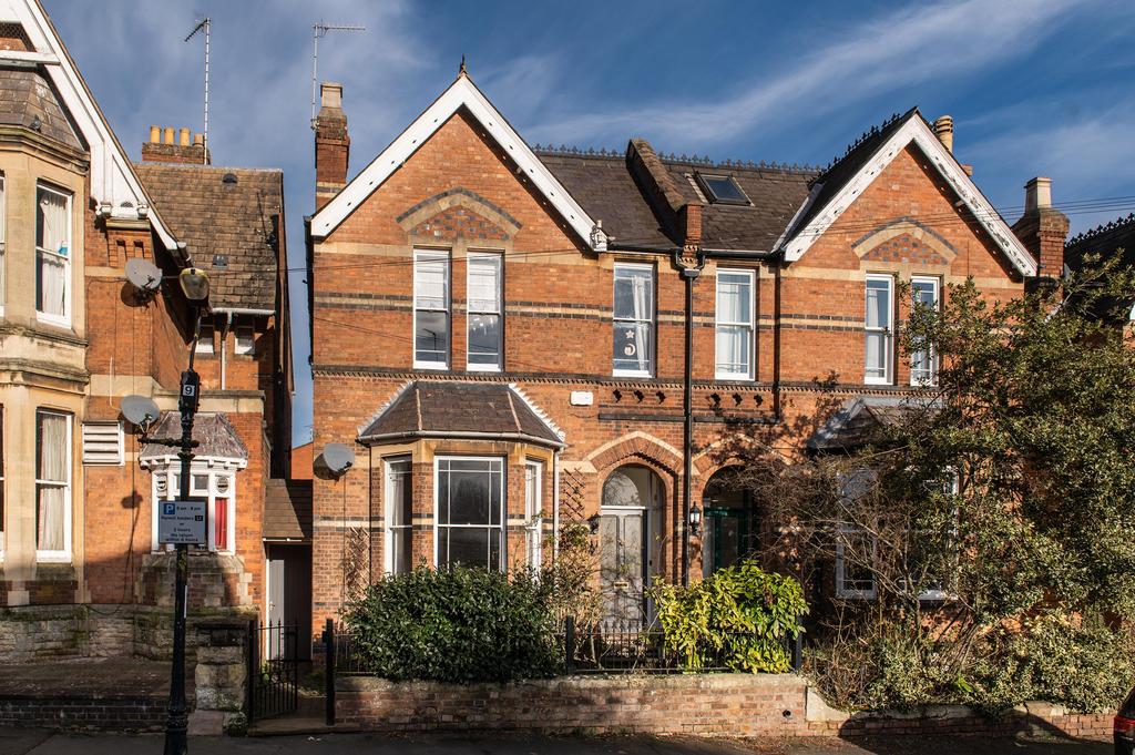 Beauchamp Hill, Leamington Spa... 4 bed townhouse £800,000