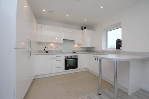 2 bedroom flat to rent, Buttermere Way, West Thurrock, RM20