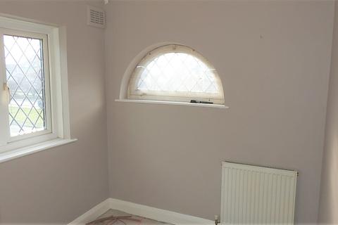 412 Kingston Road, Epsom, KT19 0DW