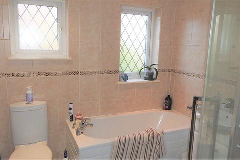 412 Kingston Road, Epsom, KT19 0DW