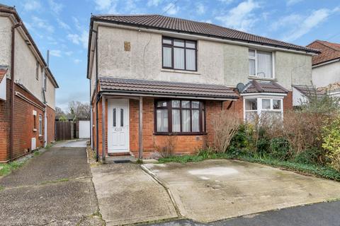 3 bedroom semi-detached house for sale - Hatley Road, Bitterne, Southampton, Hampshire, SO18