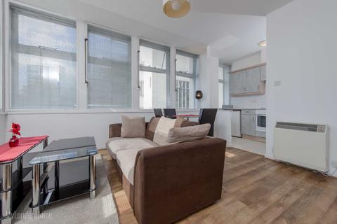 1 bedroom apartment to rent, Metro Central Heights, 119 Newington Causeway, London, SE1