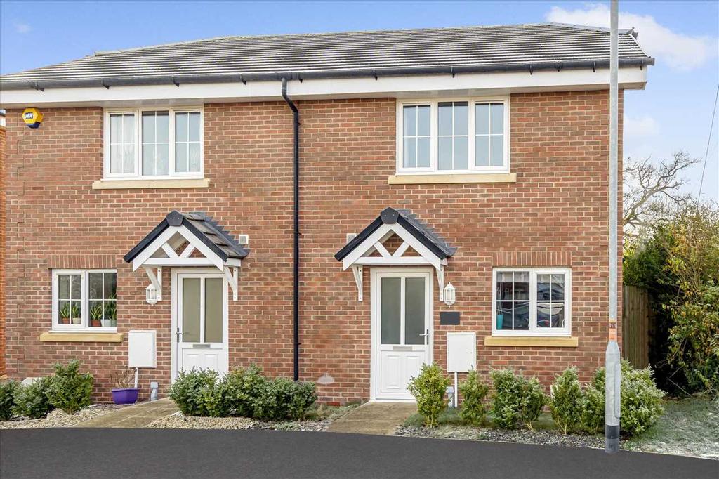 Granby Way, Ludgershall 3 bed semidetached house £300,000