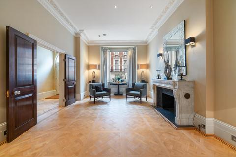 6 bedroom semi-detached house for sale, Hyde Park Gate, South Kensington, London, SW7