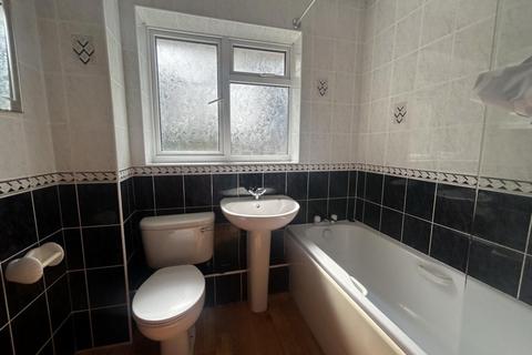 undefined, 2 Ilex Close Englefield Green Egham Surrey