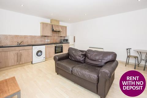 3 bedroom flat to rent, Sugar Mill Square, Salford, Manchester, M5