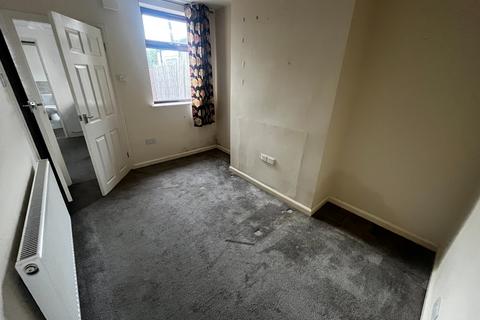 2 bedroom terraced house to rent, Astil Street, Burton-On-Trent, DE15