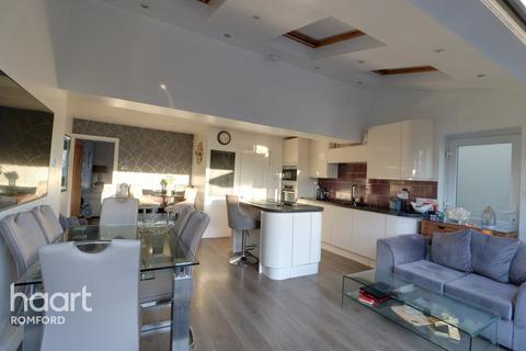 5 Pretoria Road, Romford, RM7 7AU