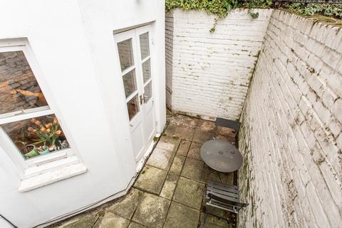 1 Regal Place, London, E3 2BG
