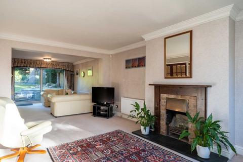 1 Fulmar Crescent, Hemel Hempstead, HP1 1SG