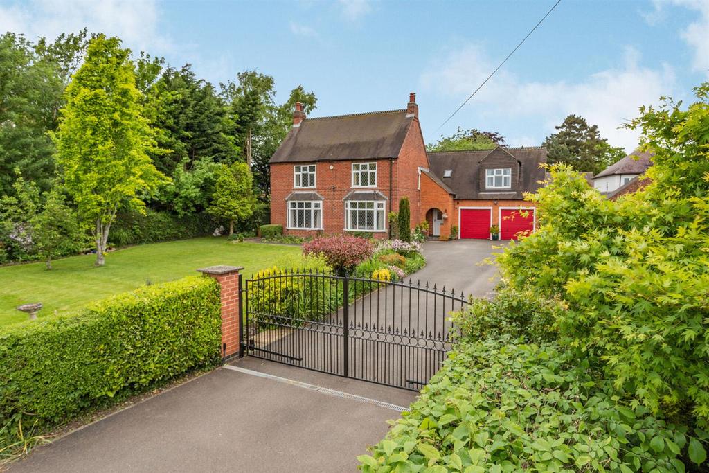 Derby Road, Ashbourne, Derbyshire DE6... 4 bed detached house £550,000