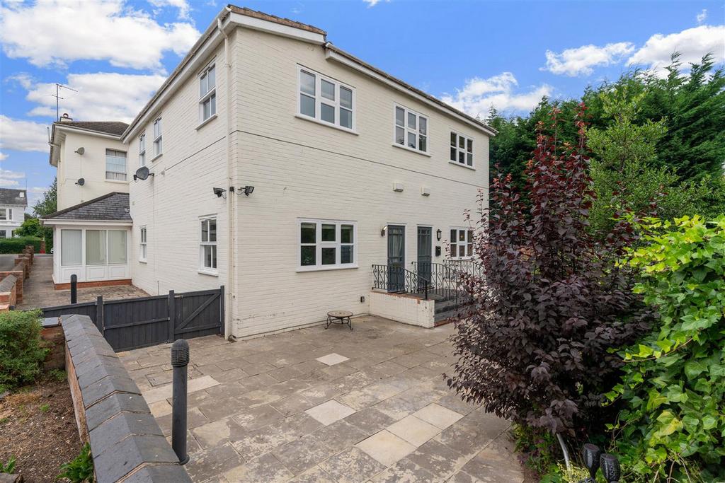 Kenilworth Road, Leamington Spa... 2 bed flat £315,000