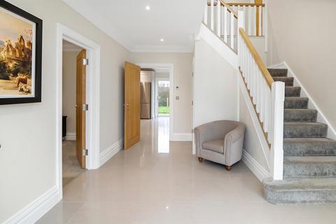 8 Coles Close, Little Harrowden, Wellingborough, NN9 5DD