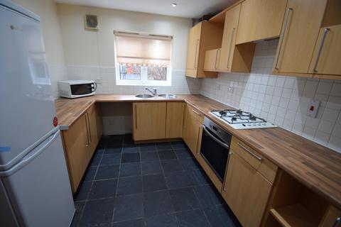 4 bedroom townhouse to rent, The Sanctuary, Hulme, Manchester.  M15 5TR