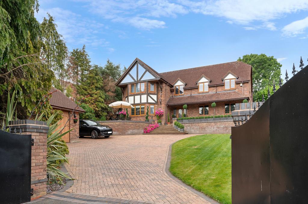 Malvern Road, Powick, Worcester Worcestershire WR2 4RT 5 bed detached