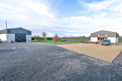4 bedroom barn conversion for sale - Withy Road, East Huntspill, Highbridge, TA9