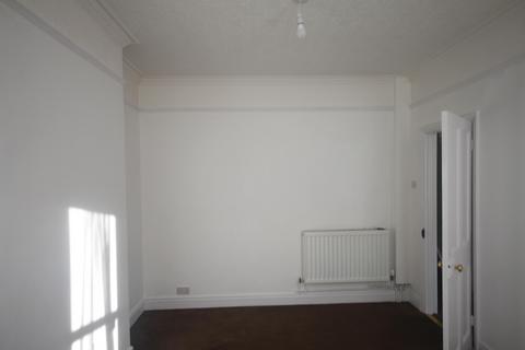 3 bedroom terraced house to rent, Park Street, Luton, LU1