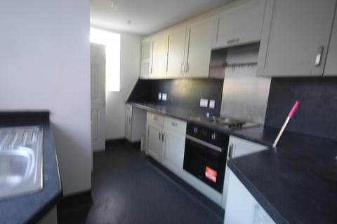 3 bedroom terraced house to rent, Park Street, Luton, LU1