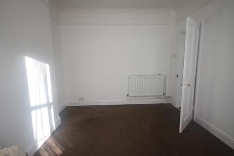 undefined, Park Street, Luton, LU1