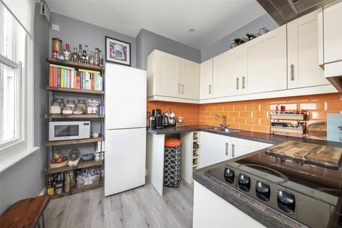2 bedroom apartment for sale, Woolwich Road, Charlton, SE7