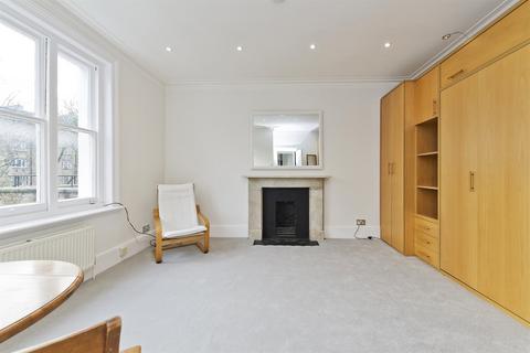 Studio to rent, Lexham Gardens, London, W8