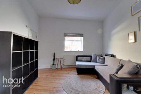 1 bedroom maisonette to rent, Cemetery Road, London