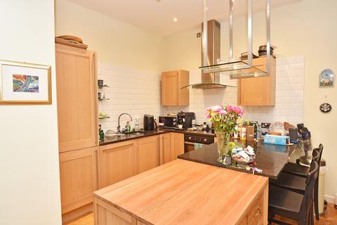 2 bedroom ground floor flat for sale - Langham Place, Valley Drive, Harrogate