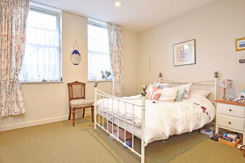 2 bedroom ground floor flat for sale, Langham Place, Valley Drive, Harrogate