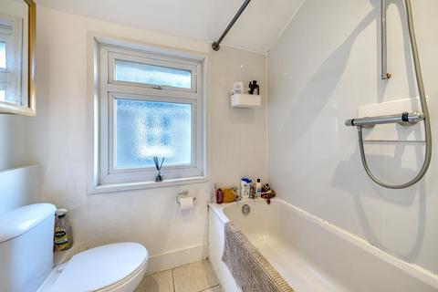 12a Vanderbilt Road, London, SW18 3BQ