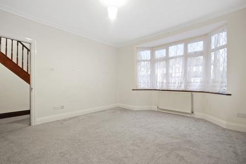 5 bedroom detached house to rent, Brian Avenue, South Croydon, Surrey, CR2