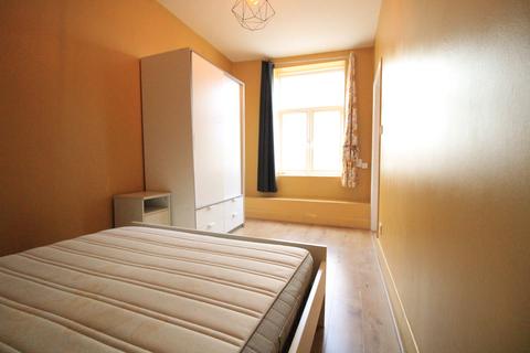 1 bedroom apartment to rent - Kingsland High St, London E8