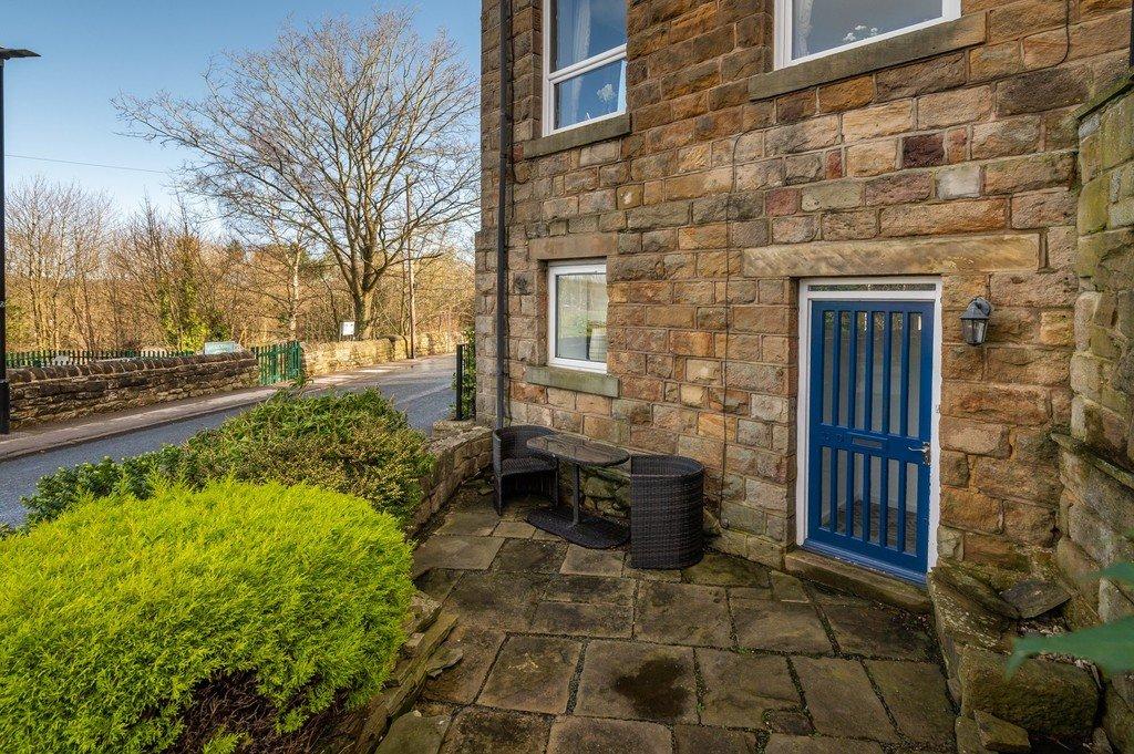 Birdcage Court, Otley, West Yorkshire, LS21 2 bed flat for sale £198,000