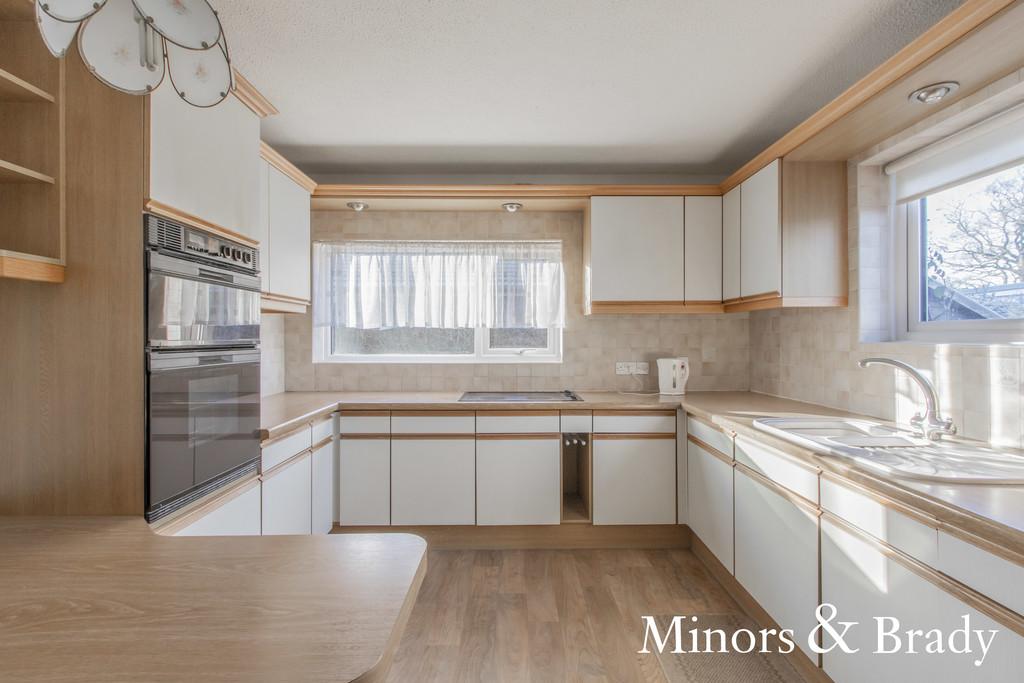 Mill Road, North Tuddenham 3 bed detached house for sale £370,000