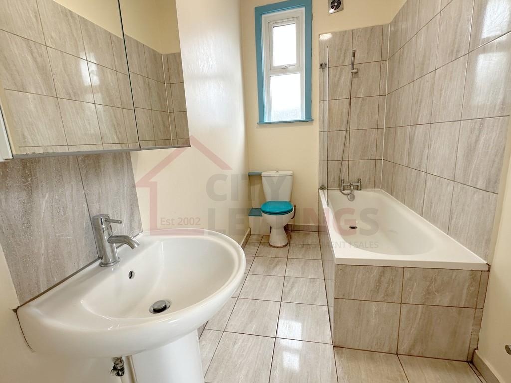 Apartment in Arboretum - View 5
