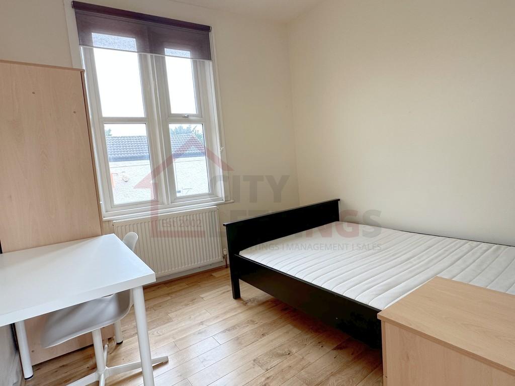 Apartment in Arboretum - More