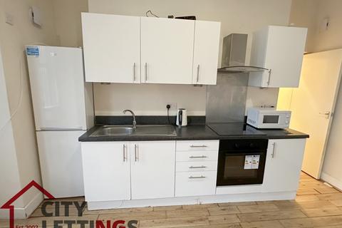 2 bedroom flat to rent, Arboretum Nottingham NG7
