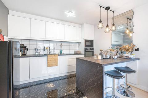 Heritage Avenue, Colindale, London, NW9