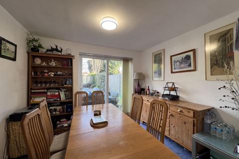 20 Mount Grove, Edgware, HA8 9SX
