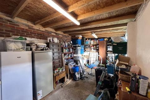 20 Mount Grove, Edgware, HA8 9SX