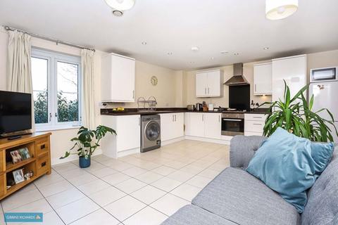 65 Grove Gate, Staplegrove, Taunton, TA2 6DE
