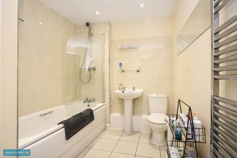 65 Grove Gate, Staplegrove, Taunton, TA2 6DE